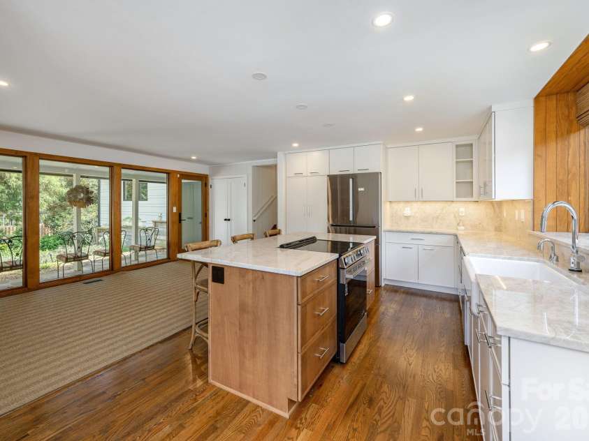 28 Forest Road, Asheville, NC 28803.  MLS# CAR4361641, YatesRealty ID 45647. Open floor plan with lots of light