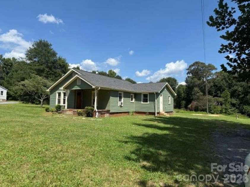418 We Padgett Road, Bostic, NC 28018.  MLS# CAR4416678, YatesRealty ID 45648. 