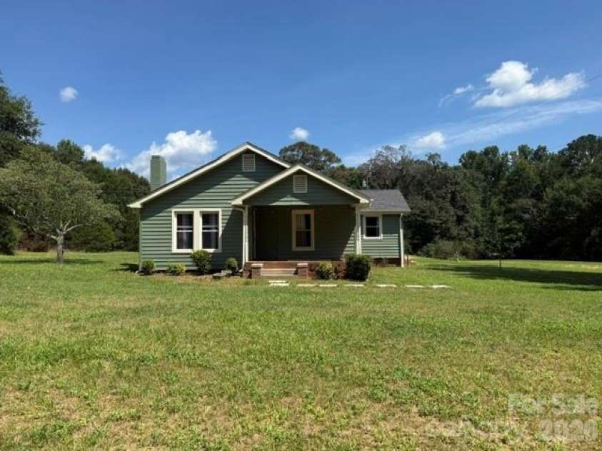 418 We Padgett Road, Bostic, NC 28018.  MLS# CAR4416678, YatesRealty ID 45648. 