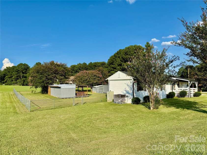 6191 Richburg Road, Great Falls, SC 29055.  MLS# CAR4416692, YatesRealty ID 45649. 