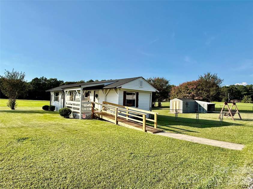 6191 Richburg Road, Great Falls, SC 29055.  MLS# CAR4416692, YatesRealty ID 45649. 
