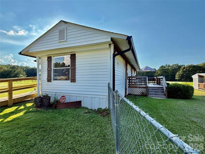 6191 Richburg Road, Great Falls, SC 29055.  MLS# CAR4416692, YatesRealty ID 45649. 