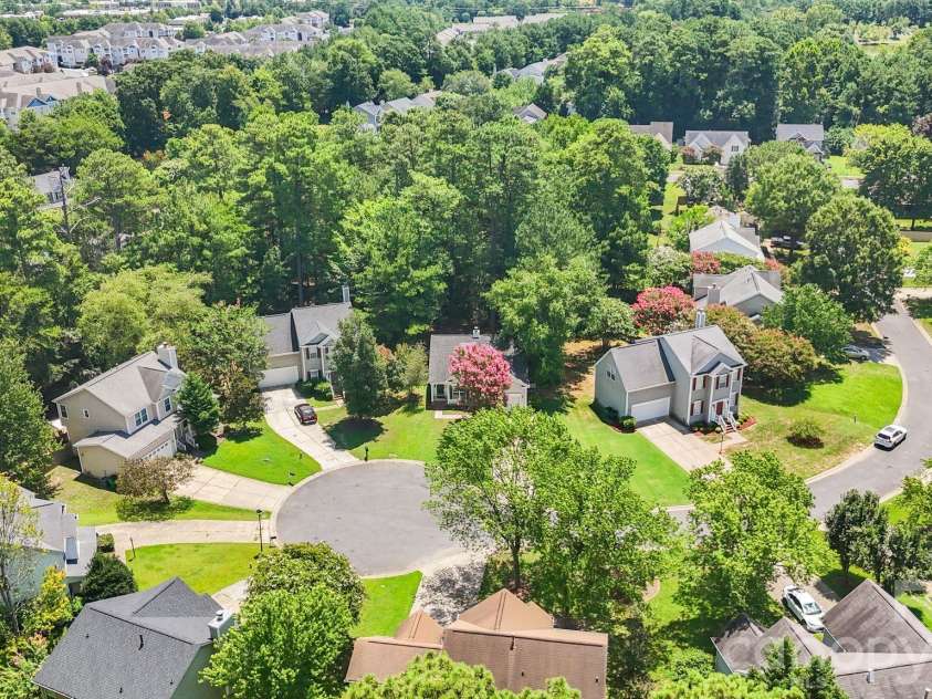 16007 Kirsten Nicole Road, Charlotte, NC 28278.  MLS# CAR4403761, YatesRealty ID 4565. 