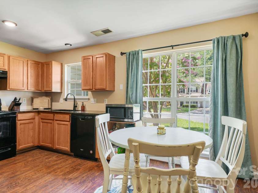16007 Kirsten Nicole Road, Charlotte, NC 28278.  MLS# CAR4403761, YatesRealty ID 4565. 