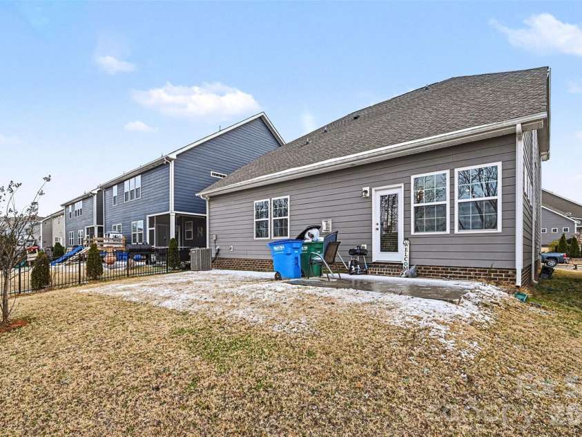 817 Deep River Way, Waxhaw, NC 28173.  MLS# CAR4342206, YatesRealty ID 4565. Back Yard