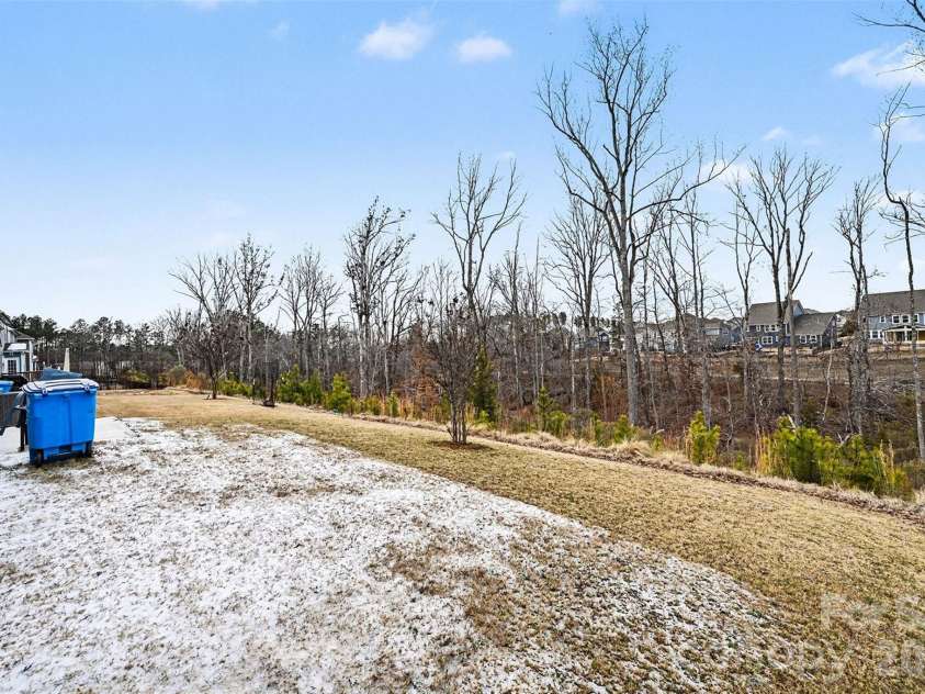 817 Deep River Way, Waxhaw, NC 28173.  MLS# CAR4342206, YatesRealty ID 4565. Back yard