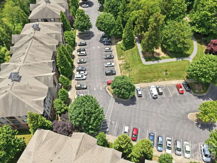 528 Appeldoorn Circle, Asheville, NC 28803.  MLS# CAR4370938, YatesRealty ID 45652. 