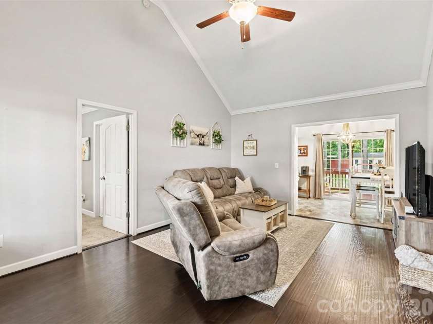 721 Daves Road, York, SC 29745.  MLS# CAR4415800, YatesRealty ID 45653. 