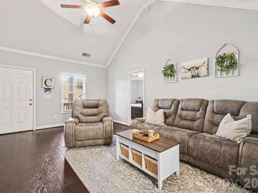 721 Daves Road, York, SC 29745.  MLS# CAR4415800, YatesRealty ID 45653. 