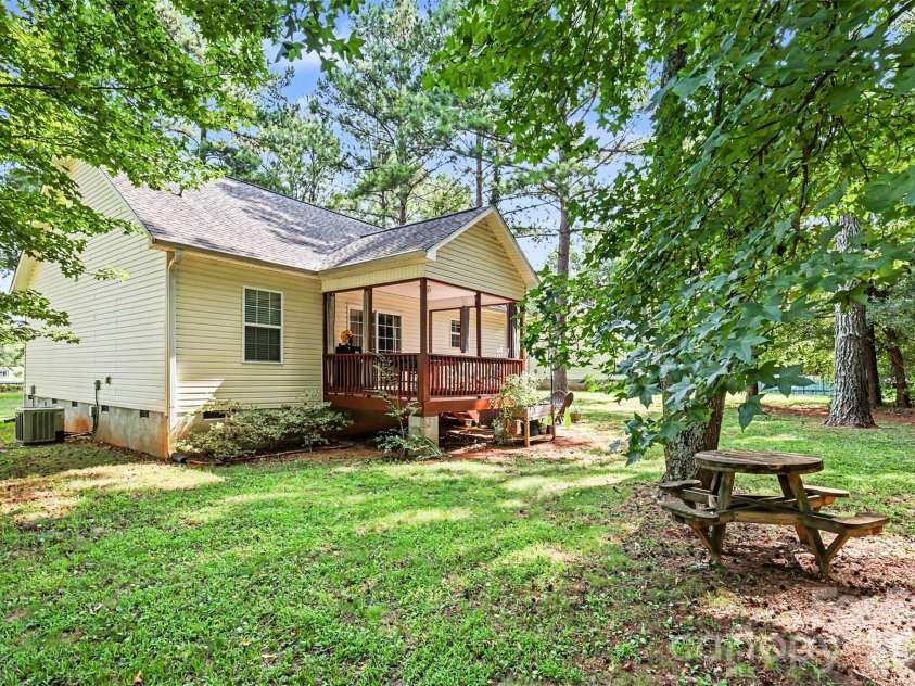 721 Daves Road, York, SC 29745.  MLS# CAR4415800, YatesRealty ID 45653. 