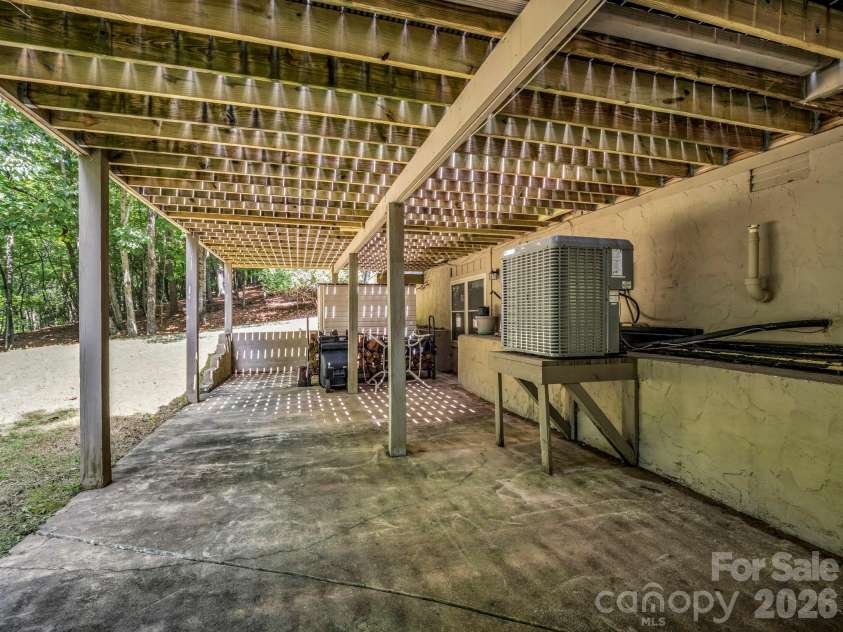 93 Guledisgonihi Court, Brevard, NC 28712.  MLS# CAR4416603, YatesRealty ID 45654. 