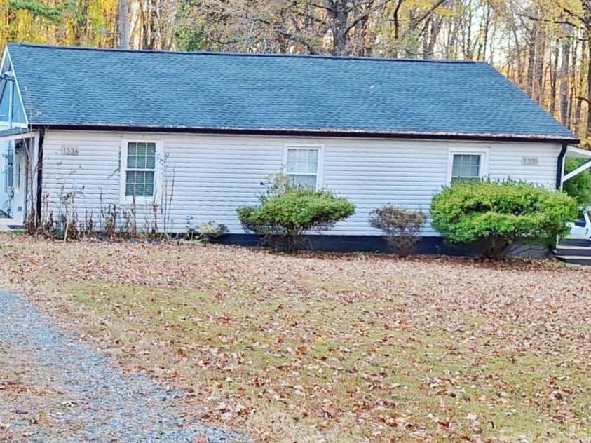 133 Hugh Caldwell Road, Charlotte, NC 28214.  MLS# CAR4416684, YatesRealty ID 45655. 