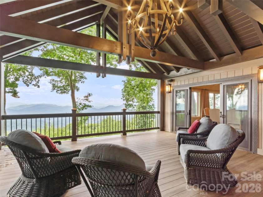 337 Rhododendron Lane, Burnsville, NC 28714.  MLS# CAR4374841, YatesRealty ID 45656. 