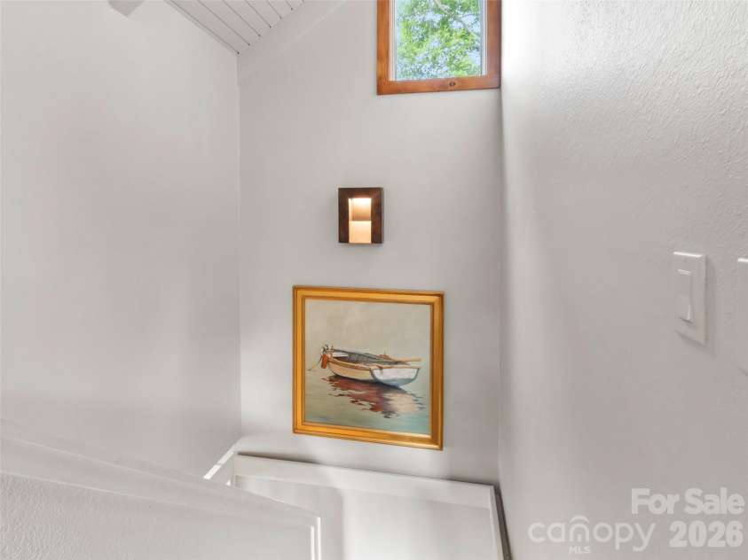 337 Rhododendron Lane, Burnsville, NC 28714.  MLS# CAR4374841, YatesRealty ID 45656. 