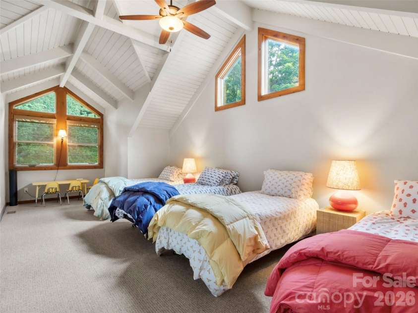 337 Rhododendron Lane, Burnsville, NC 28714.  MLS# CAR4374841, YatesRealty ID 45656. 