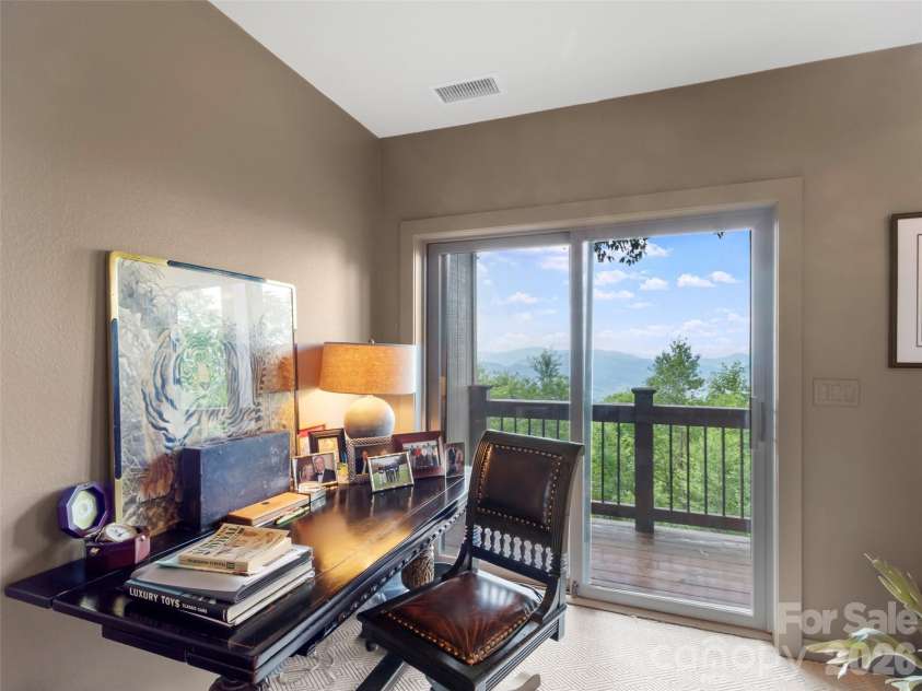 337 Rhododendron Lane, Burnsville, NC 28714.  MLS# CAR4374841, YatesRealty ID 45656. 
