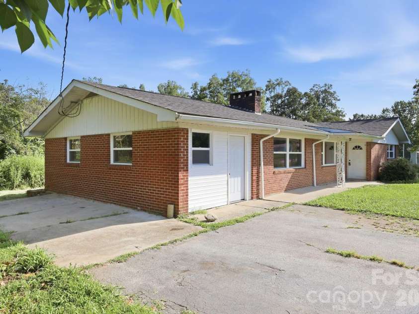 1496 Jenkins Valley Road, Alexander, NC 28701.  MLS# CAR4416710, YatesRealty ID 45658. 