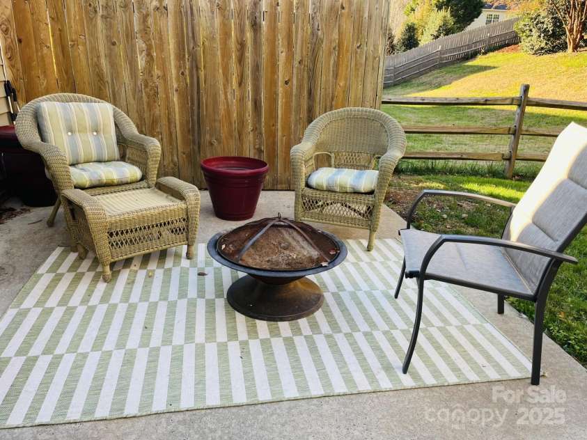 12225 Journeys End Trail, Huntersville, NC 28078.  MLS# CAR4314455, YatesRealty ID 4566. 