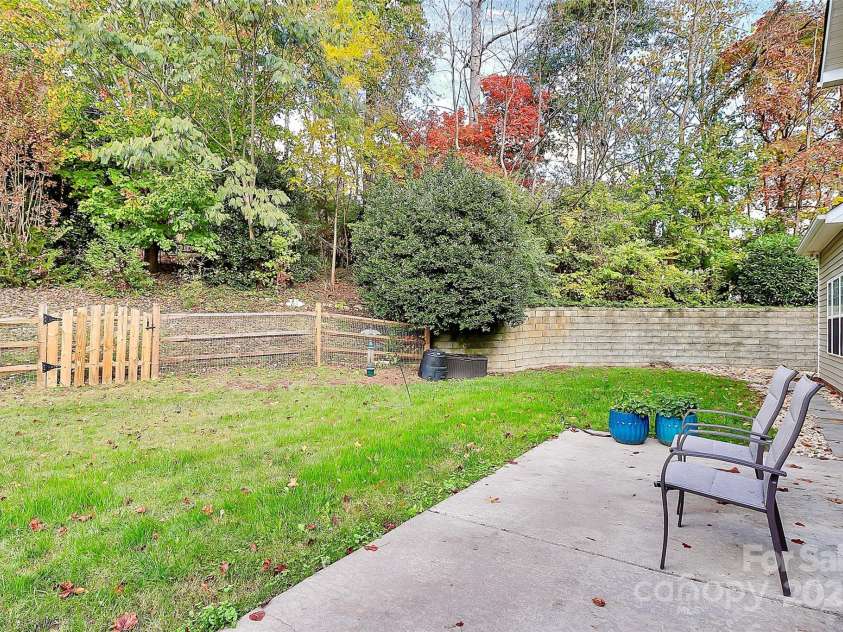 12225 Journeys End Trail, Huntersville, NC 28078.  MLS# CAR4314455, YatesRealty ID 4566. 