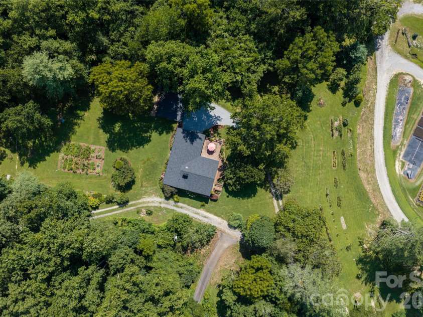 234 Carnelian Drive, Fletcher, NC 28732.  MLS# CAR4414458, YatesRealty ID 45661. 