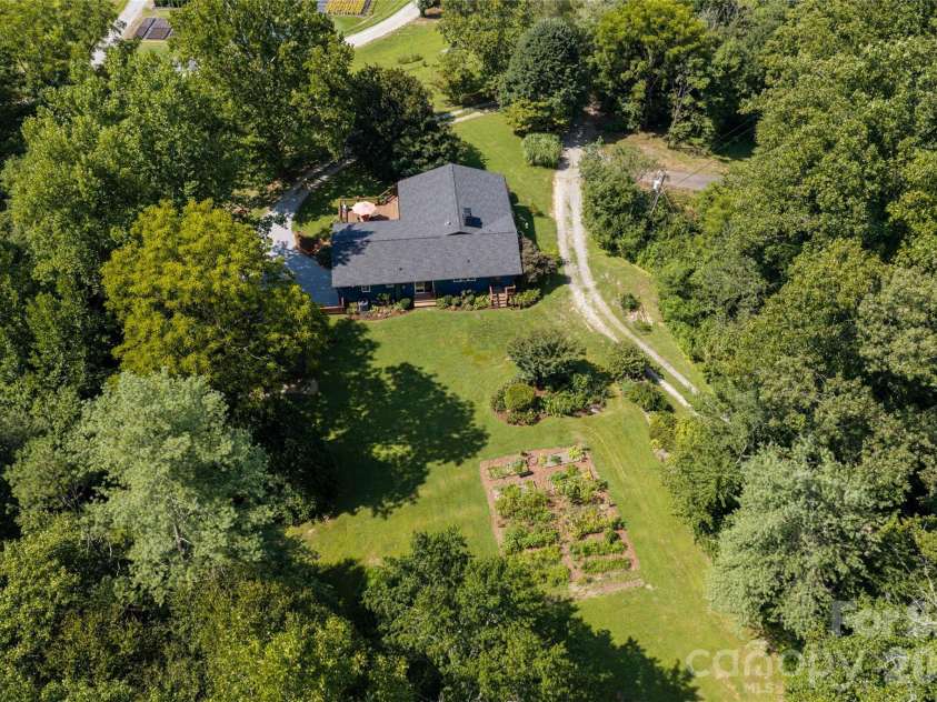 234 Carnelian Drive, Fletcher, NC 28732.  MLS# CAR4414458, YatesRealty ID 45661. 