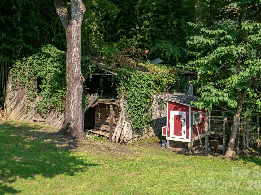 234 Carnelian Drive, Fletcher, NC 28732.  MLS# CAR4414458, YatesRealty ID 45661. 