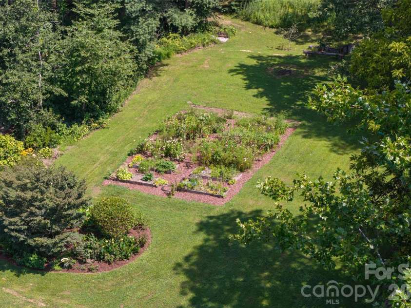 234 Carnelian Drive, Fletcher, NC 28732.  MLS# CAR4414458, YatesRealty ID 45661. 