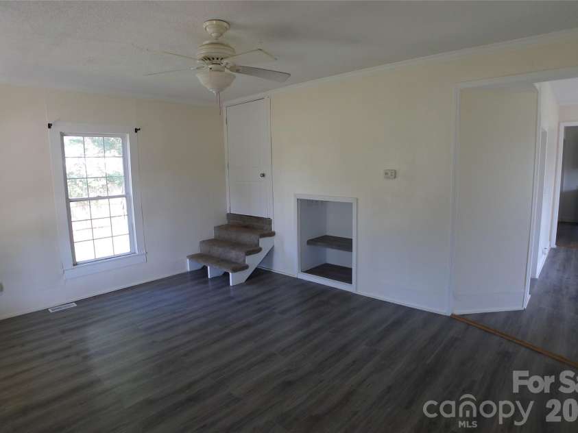7573 Nc 801 Highway, Mocksville, NC 27028.  MLS# CAR4416362, YatesRealty ID 45662. 