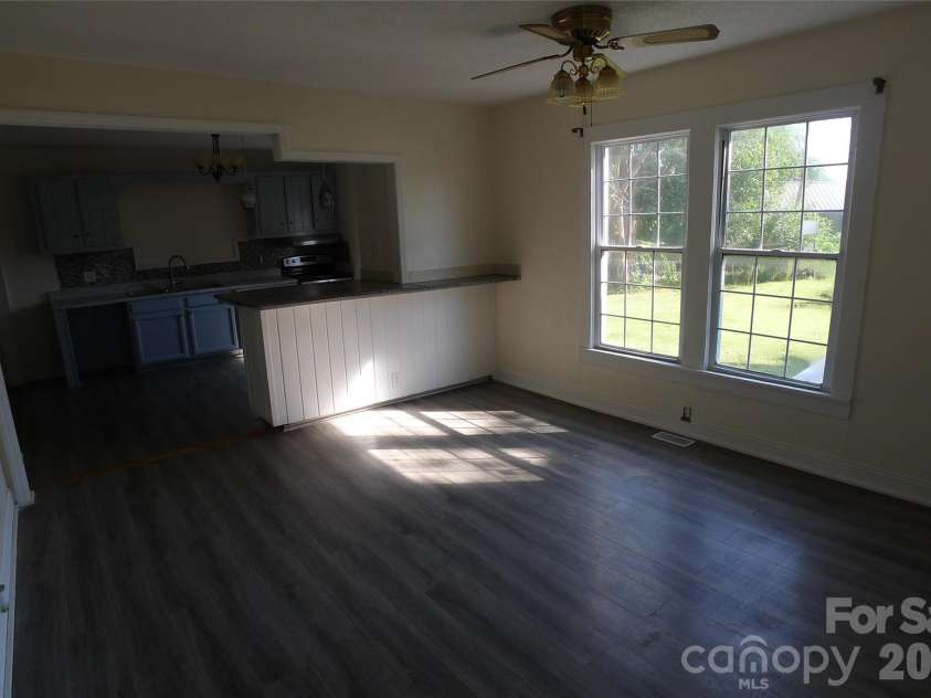 7573 Nc 801 Highway, Mocksville, NC 27028.  MLS# CAR4416362, YatesRealty ID 45662. 