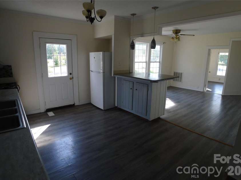 7573 Nc 801 Highway, Mocksville, NC 27028.  MLS# CAR4416362, YatesRealty ID 45662. 