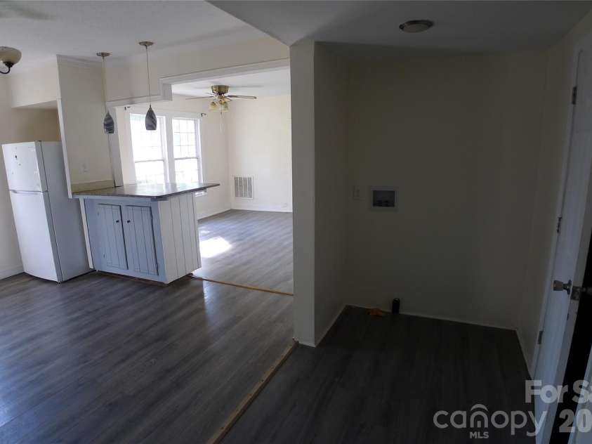 7573 Nc 801 Highway, Mocksville, NC 27028.  MLS# CAR4416362, YatesRealty ID 45662. 