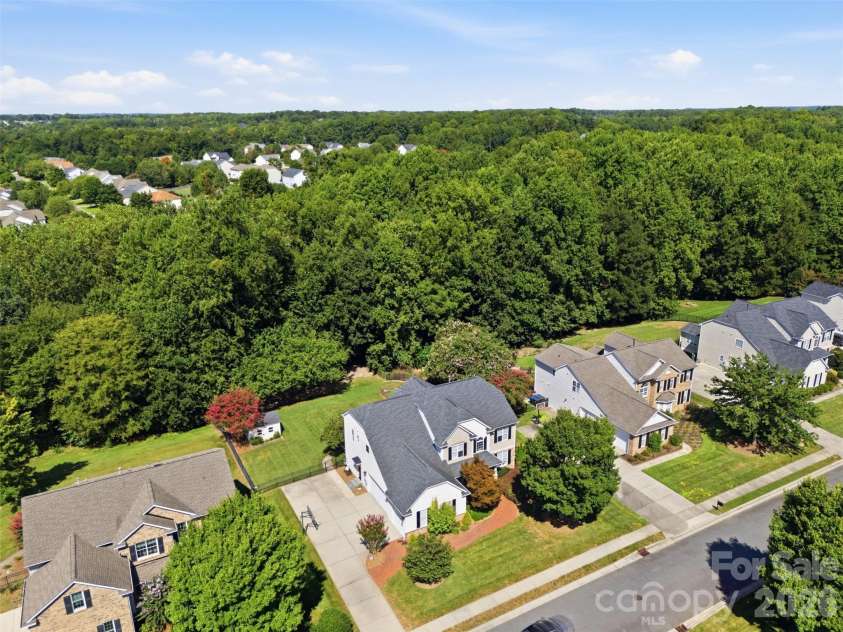 9624 Belloak Lane, Waxhaw, NC 28173.  MLS# CAR4408548, YatesRealty ID 45663. 