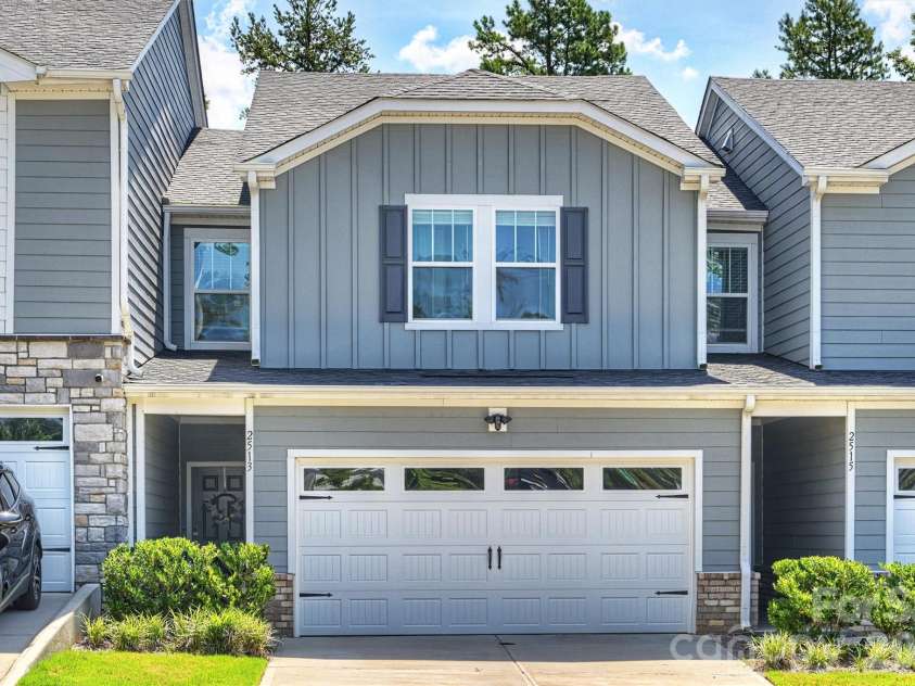 2513 Greenmarket Drive, Charlotte, NC 28217.  MLS# CAR4412330, YatesRealty ID 45665. 