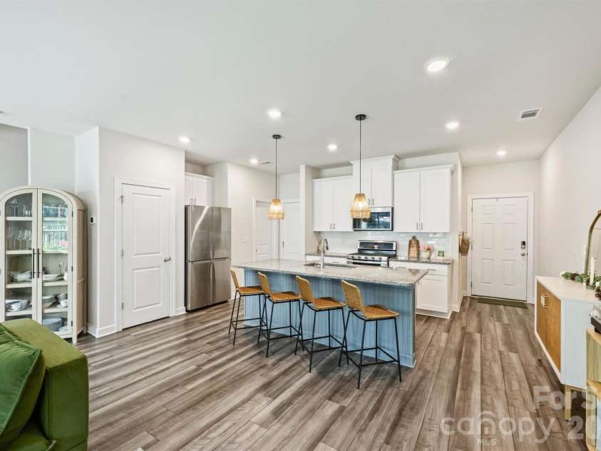 2513 Greenmarket Drive, Charlotte, NC 28217.  MLS# CAR4412330, YatesRealty ID 45665. 