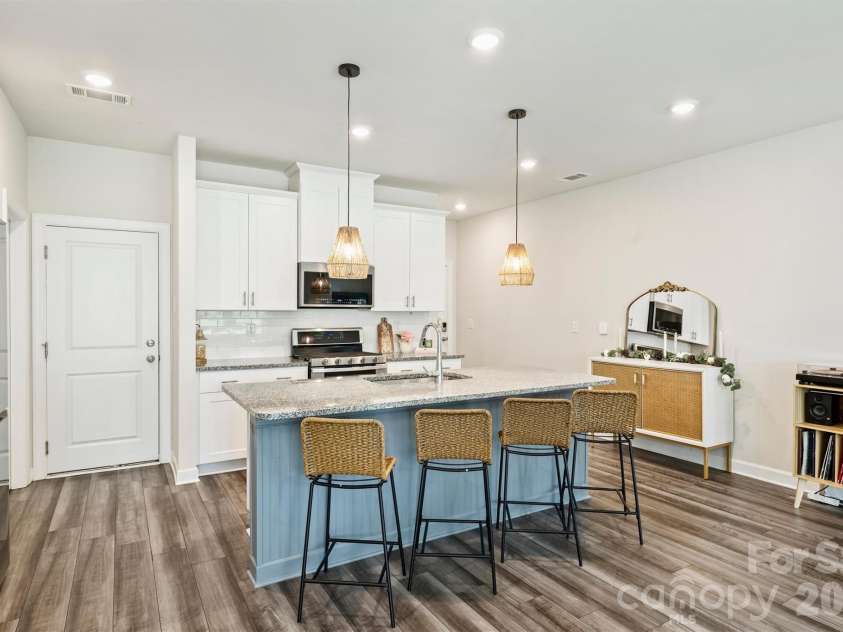 2513 Greenmarket Drive, Charlotte, NC 28217.  MLS# CAR4412330, YatesRealty ID 45665. 