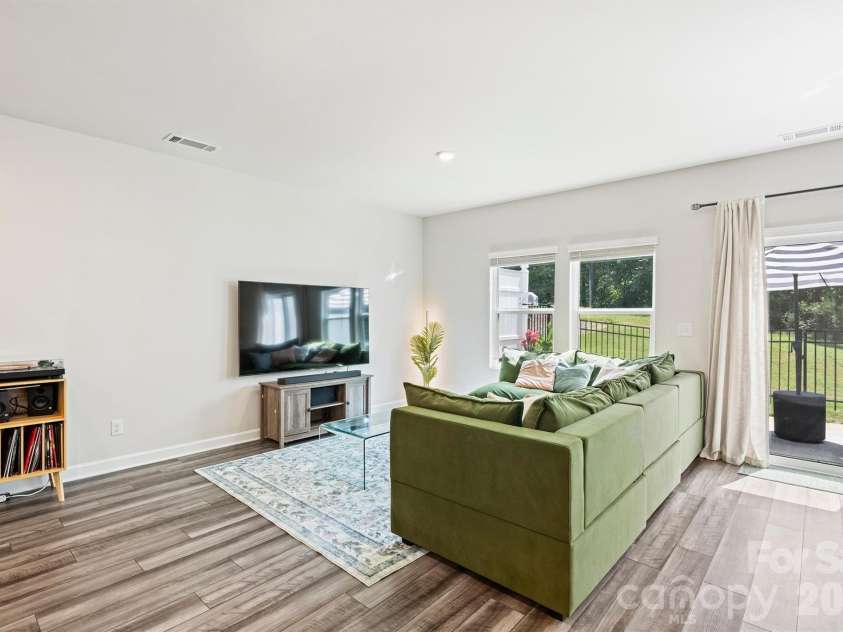 2513 Greenmarket Drive, Charlotte, NC 28217.  MLS# CAR4412330, YatesRealty ID 45665. 
