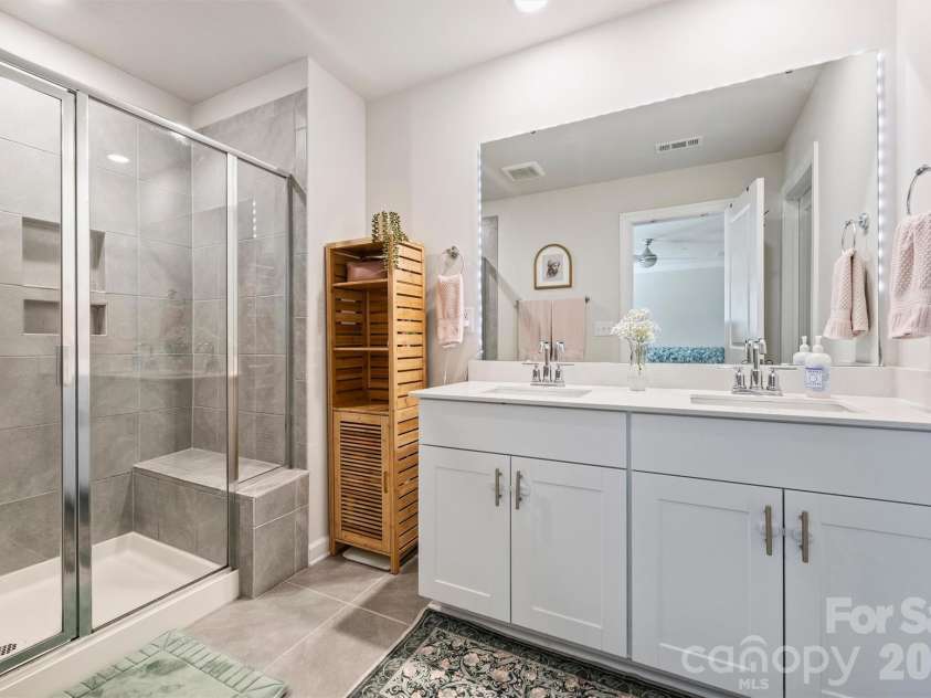 2513 Greenmarket Drive, Charlotte, NC 28217.  MLS# CAR4412330, YatesRealty ID 45665. 