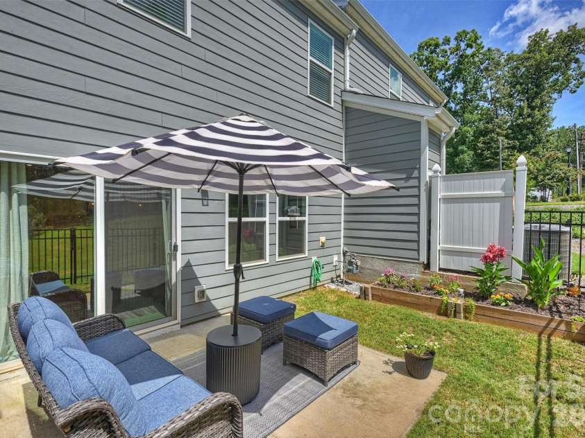 2513 Greenmarket Drive, Charlotte, NC 28217.  MLS# CAR4412330, YatesRealty ID 45665. 