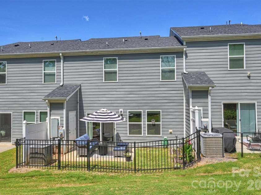 2513 Greenmarket Drive, Charlotte, NC 28217.  MLS# CAR4412330, YatesRealty ID 45665. 