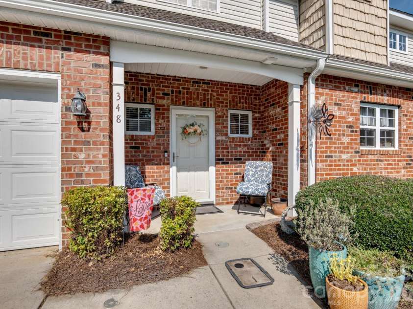 348 Valley Brook Lane, Concord, NC 28025.  MLS# CAR4415653, YatesRealty ID 45666. 