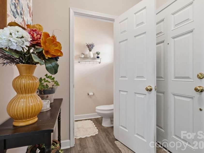 348 Valley Brook Lane, Concord, NC 28025.  MLS# CAR4415653, YatesRealty ID 45666. 