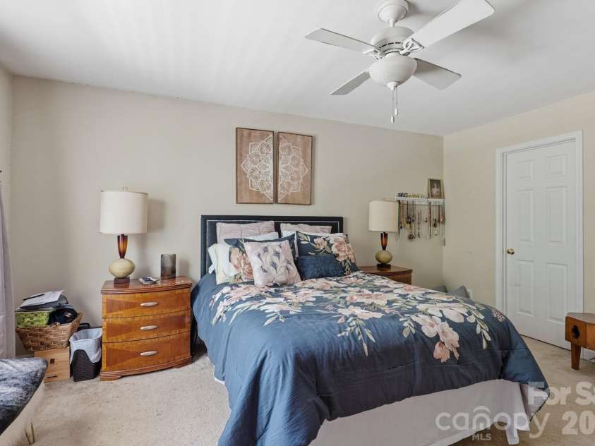 348 Valley Brook Lane, Concord, NC 28025.  MLS# CAR4415653, YatesRealty ID 45666. 
