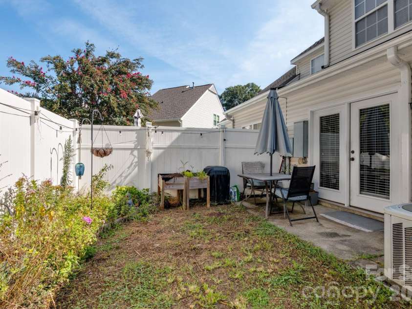 348 Valley Brook Lane, Concord, NC 28025.  MLS# CAR4415653, YatesRealty ID 45666. 