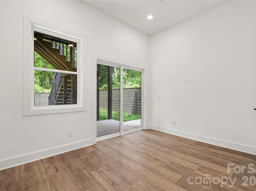 3024 Walter Street, Charlotte, NC 28208.  MLS# CAR4401144, YatesRealty ID 45669. Basement bedroom