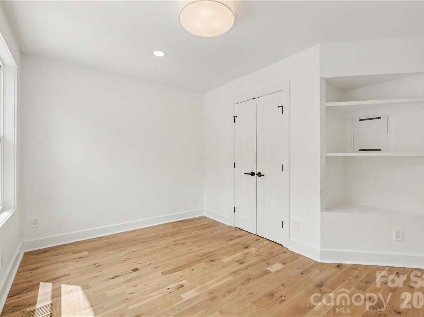 3024 Walter Street, Charlotte, NC 28208.  MLS# CAR4401144, YatesRealty ID 45669. Bedroom 1