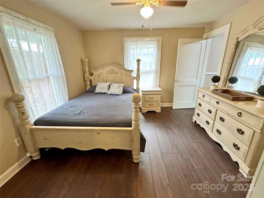 212 Pethel Street, Kannapolis, NC 28081.  MLS# CAR4184573, YatesRealty ID 4567. 