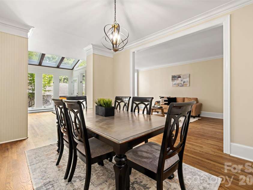 153 Perrin Place, Charlotte, NC 28207.  MLS# CAR4372500, YatesRealty ID 45670. 