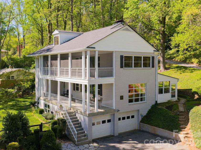 114 Cambridge Road, Asheville, NC 28804.  MLS# CAR4415783, YatesRealty ID 45672. 
