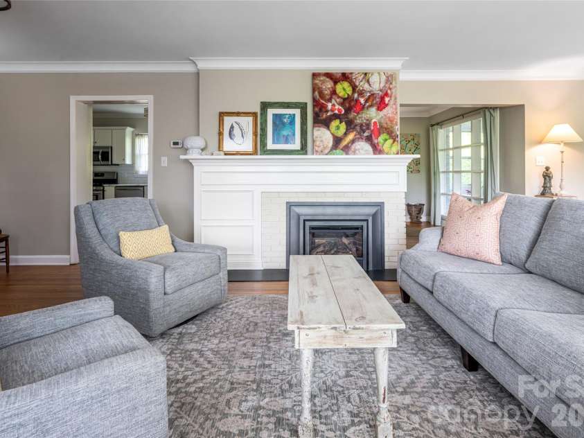 114 Cambridge Road, Asheville, NC 28804.  MLS# CAR4415783, YatesRealty ID 45672. 