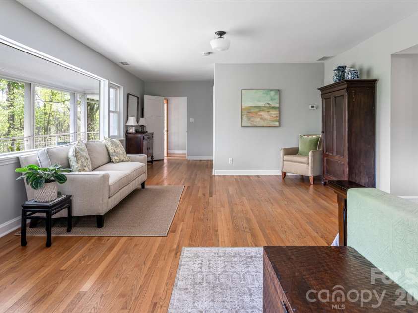 114 Cambridge Road, Asheville, NC 28804.  MLS# CAR4415783, YatesRealty ID 45672. Primary